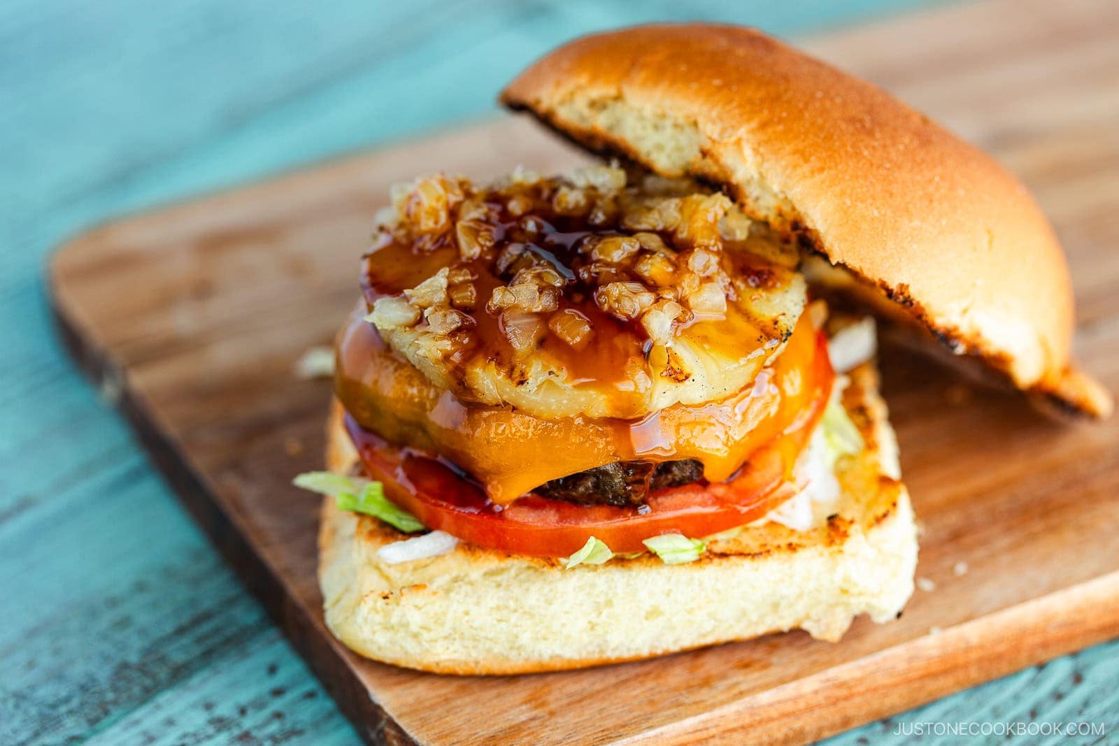 Teriyaki Burger 照り焼きバーガー • Just One Cookbook